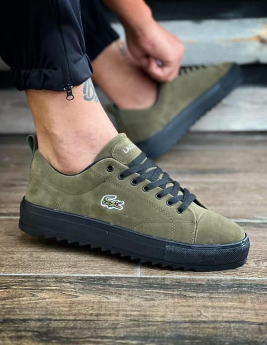 Lacoste Sneakers